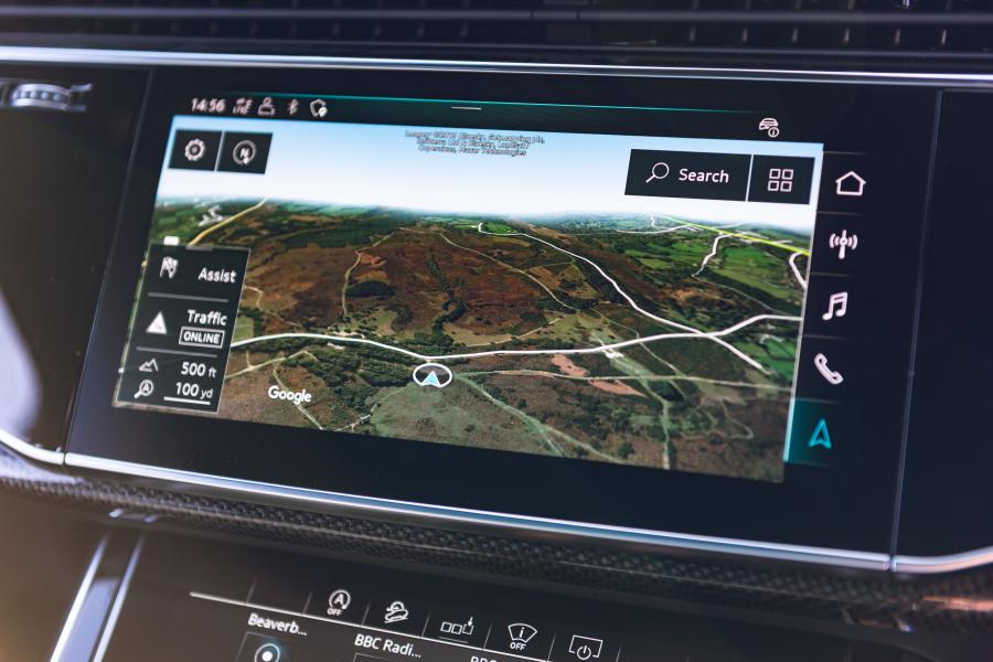 Детали интерьера Audi SQ7 TDI (4M) 2019 года  (UK) (фото 27 из 46)